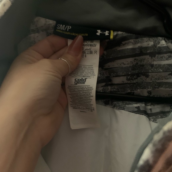 Under Armour coat - Picture 6 of 7